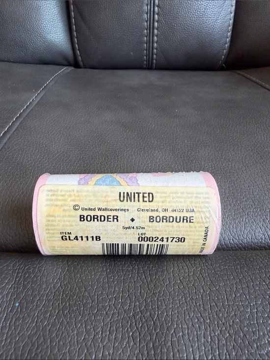 Stanley Other - Vintage United Border Wallpaper Trim in Pink and Pastel Accents